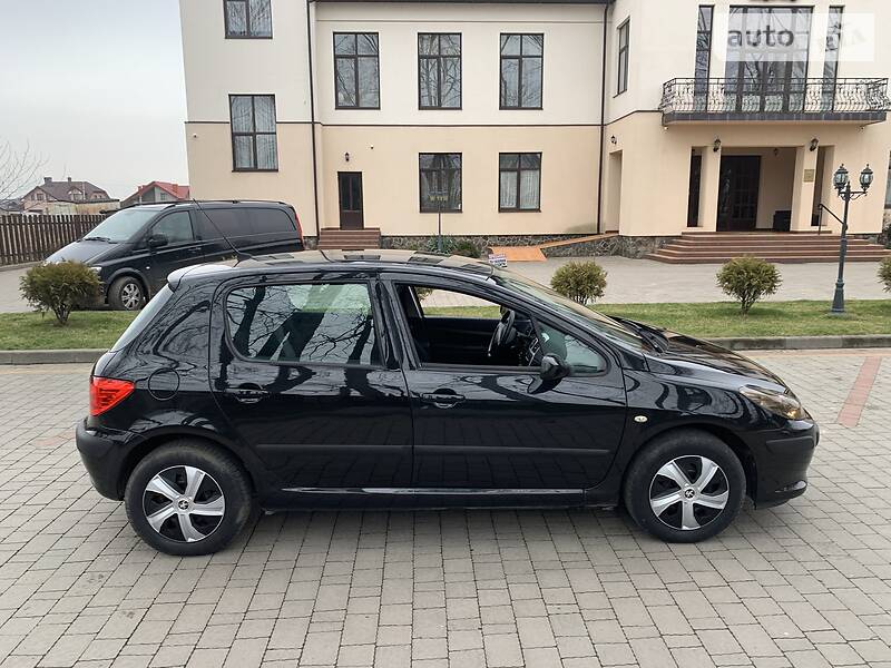 Хетчбек Peugeot 307 2007 в Стрию