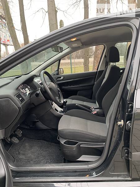 Хетчбек Peugeot 307 2007 в Стрию