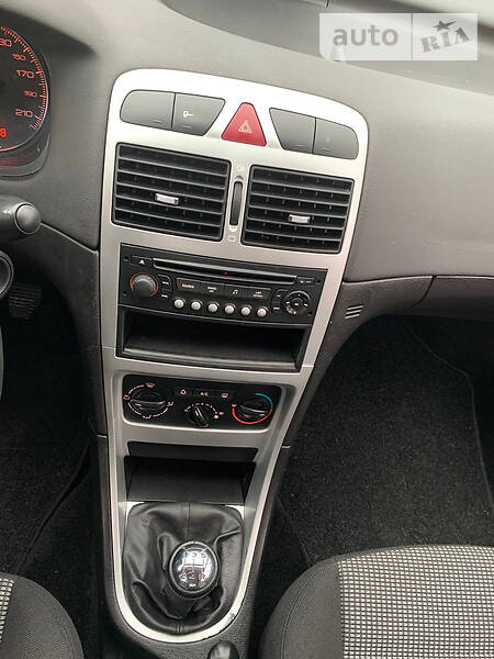 Хетчбек Peugeot 307 2007 в Стрию