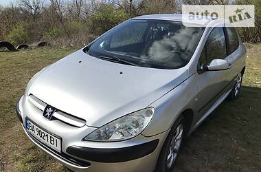 Хетчбек Peugeot 307 2004 в 