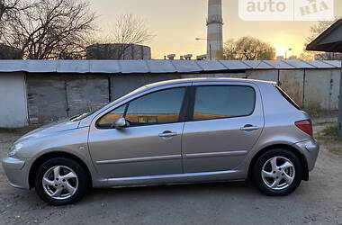 Хэтчбек Peugeot 307 2003 в Киеве