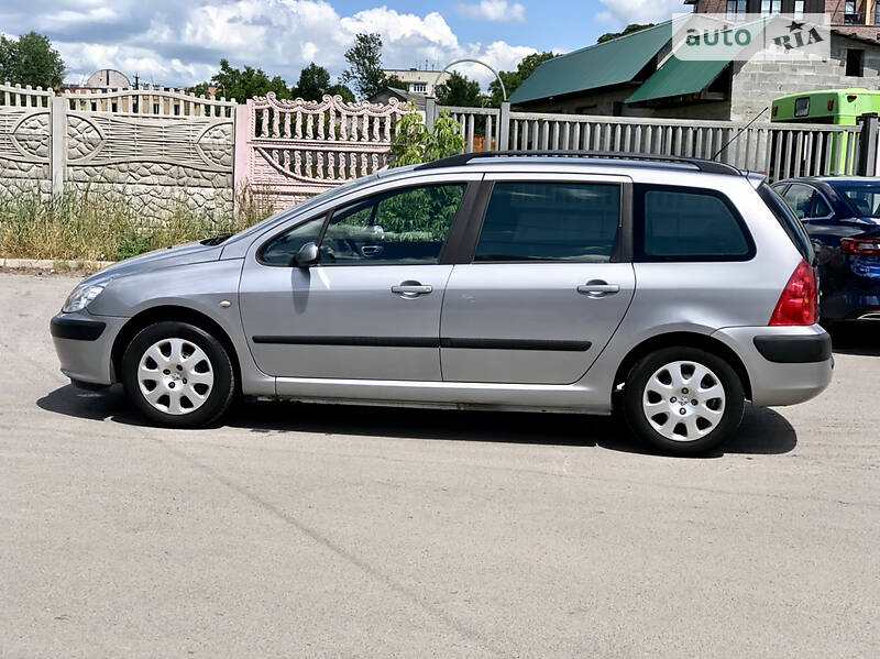 Универсал Peugeot 307 2002 в Староконстантинове