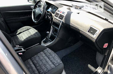 Универсал Peugeot 307 2002 в 