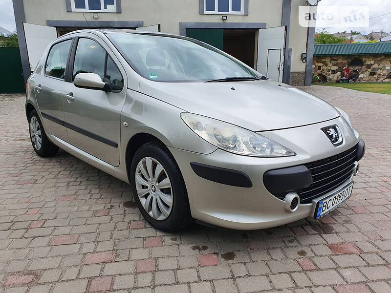 Хэтчбек Peugeot 307 2006 в Бродах