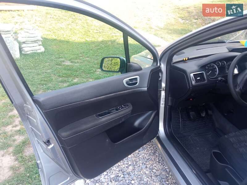 Універсал Peugeot 307 2003 в Яремчі