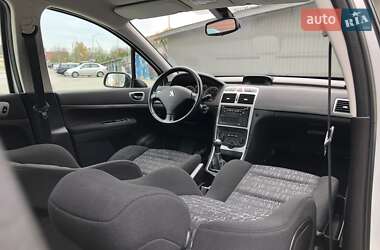 Хетчбек Peugeot 307 2003 в 