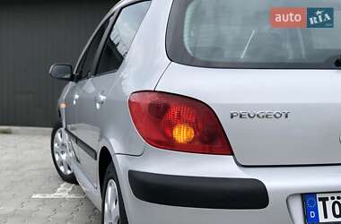Хетчбек Peugeot 307 2003 в 