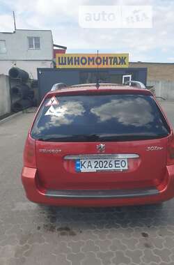 Седан Peugeot 307 2004 в Киеве