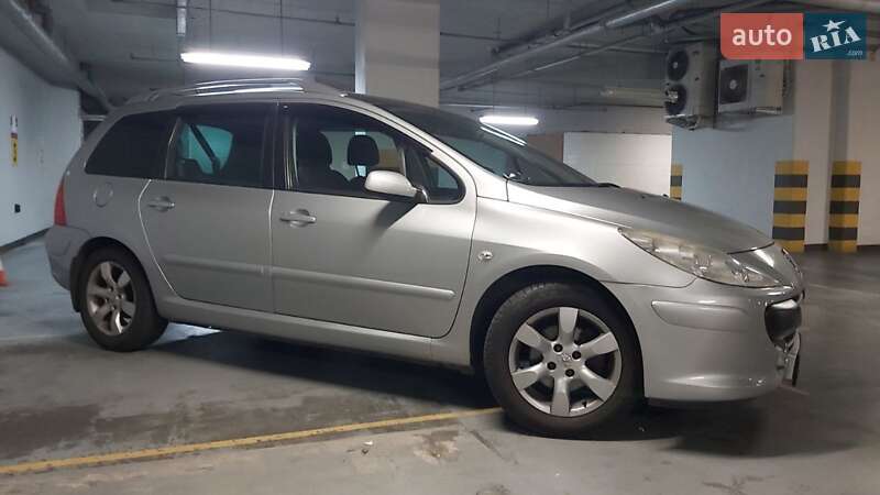 Универсал Peugeot 307 2007 в 