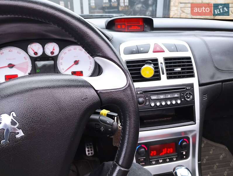 Кабриолет Peugeot 307 2006 в Покровске фото 13 Кабриолет Peugeot 307 2006 в Покровске
