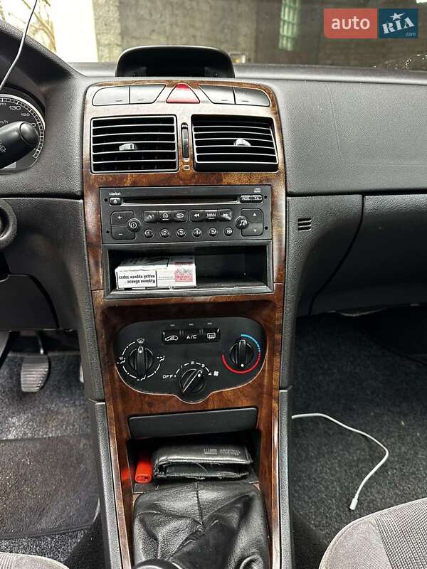 Універсал Peugeot 307 2004 в Стрию