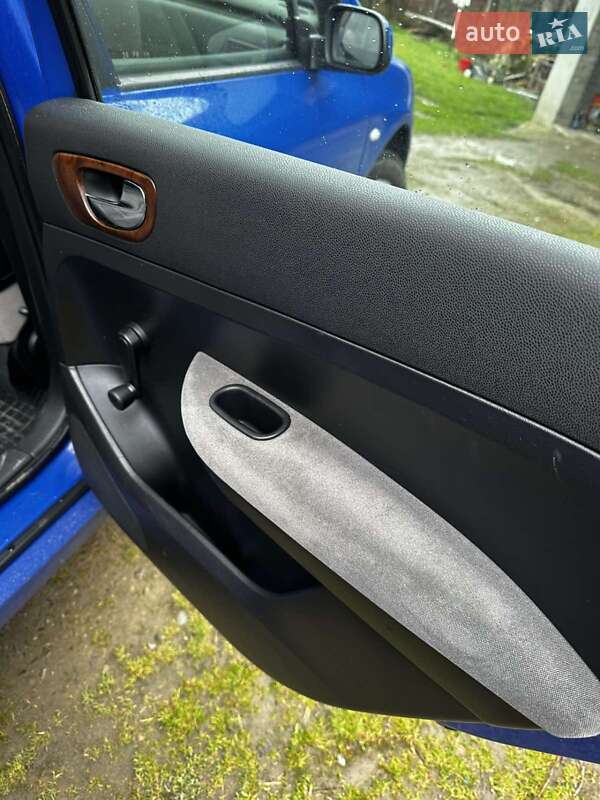 Універсал Peugeot 307 2004 в Стрию