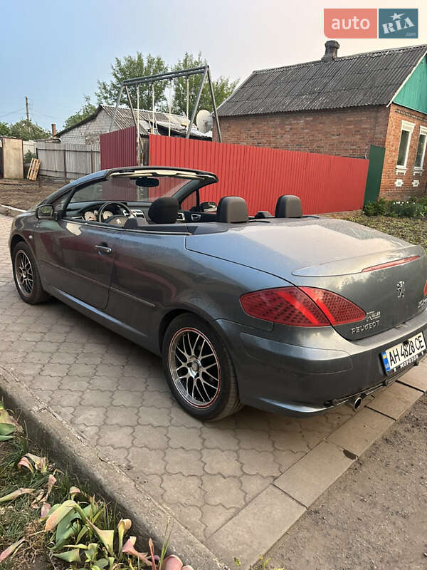 Кабриолет Peugeot 307 2004 в Славянске