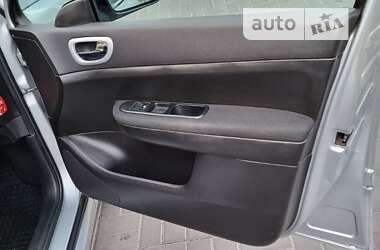 Хетчбек Peugeot 307 2006 в Черкасах