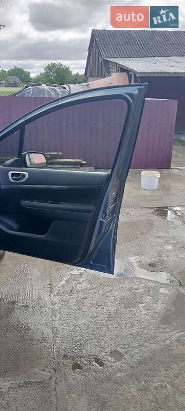 Универсал Peugeot 307 2005 в Владимире