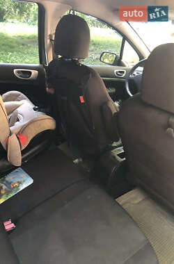 Хэтчбек Peugeot 307 2006 в 
