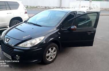 Хетчбек Peugeot 307 2006 в Луцьку