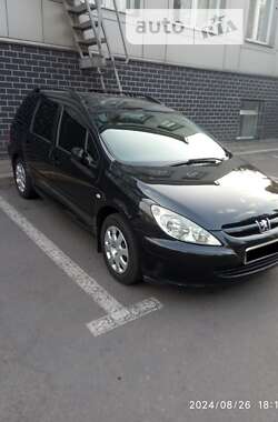Универсал Peugeot 307 2004 в 