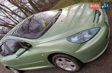 Хэтчбек Peugeot 307 2003 в 