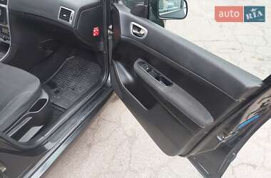 Универсал Peugeot 307 2004 в 