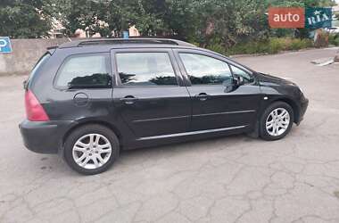 Универсал Peugeot 307 2004 в 