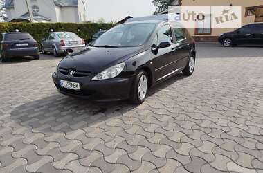 Хэтчбек Peugeot 307 2002 в Черновцах