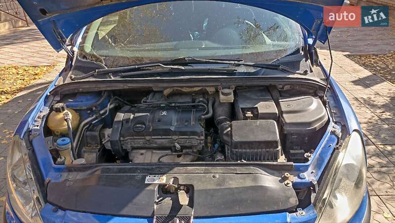 Універсал Peugeot 307 2003 в Дніпрі