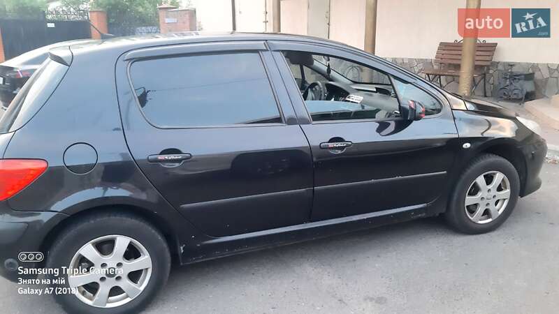 Хетчбек Peugeot 307 2006 в Луцьку