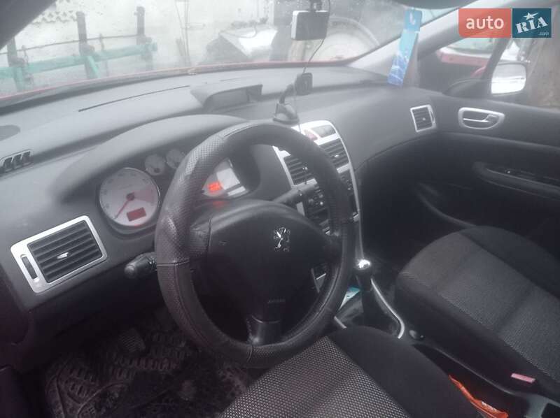 Универсал Peugeot 307 2006 в Кременце