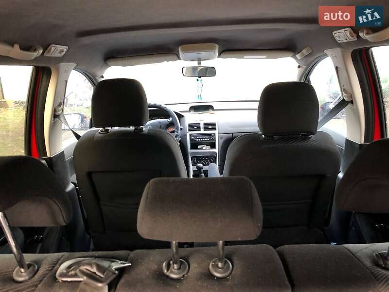 Універсал Peugeot 307 2005 в Гощі