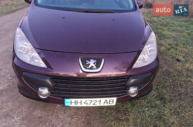 Хэтчбек Peugeot 307 2006 в 