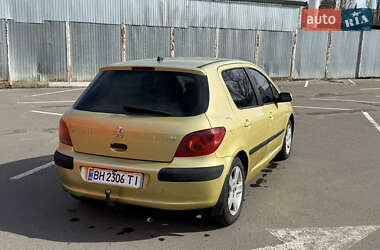 Хетчбек Peugeot 307 2003 в 