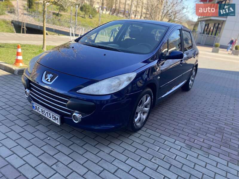 Хетчбек Peugeot 307 2005 в 