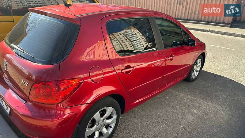 Хэтчбек Peugeot 307 2006 в Буче