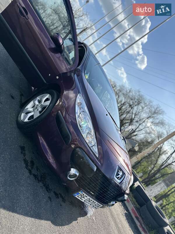 Хэтчбек Peugeot 307 2006 в Николаеве