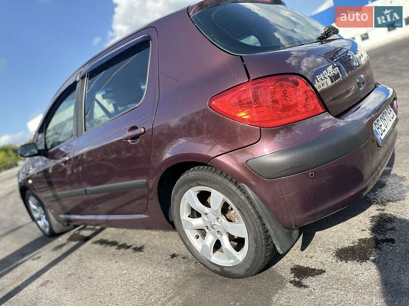 Хэтчбек Peugeot 307 2006 в Николаеве