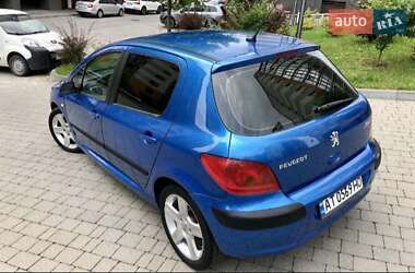 Хэтчбек Peugeot 307 2003 в 
