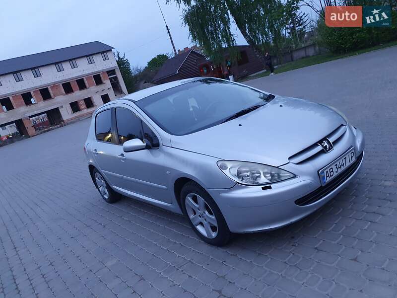 Хэтчбек Peugeot 307 2003 в 