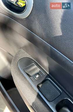 Хетчбек Peugeot 307 2002 в 