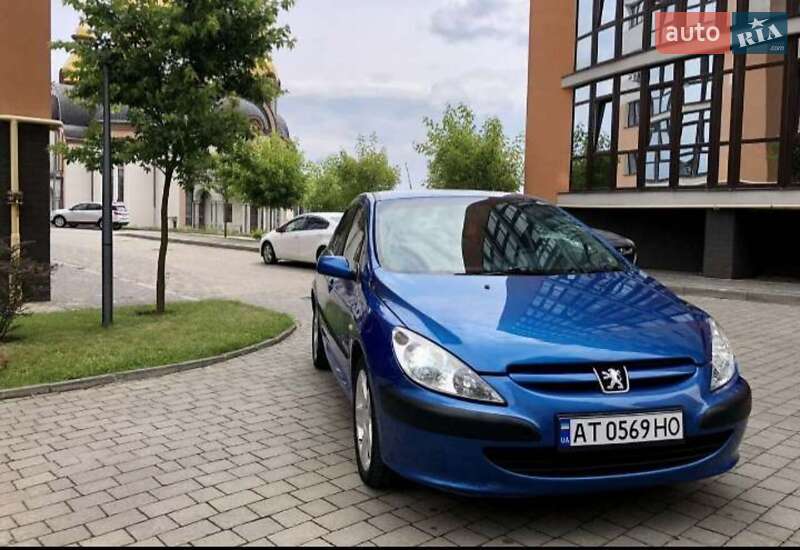 Хетчбек Peugeot 307 2003 в Бурштині
