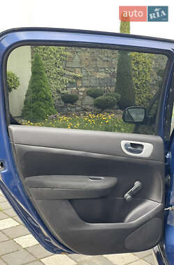 Хетчбек Peugeot 307 2002 в 