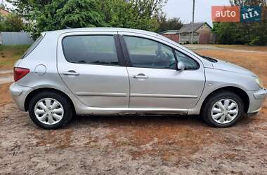 Хетчбек Peugeot 307 2002 в 