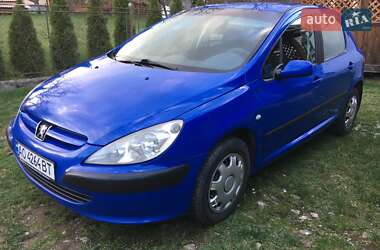 Хэтчбек Peugeot 307 2004 в 