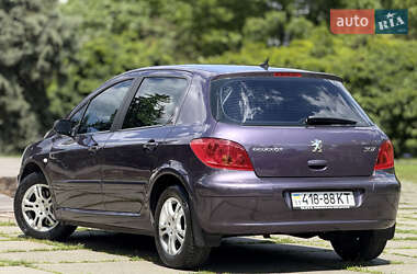 Хетчбек Peugeot 307 2003 в 