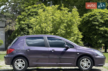 Хетчбек Peugeot 307 2003 в 
