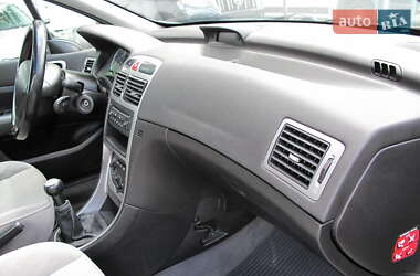 Универсал Peugeot 307 2003 в 