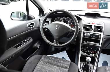 Универсал Peugeot 307 2005 в 
