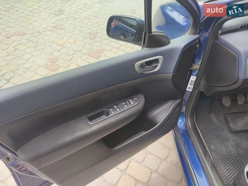 Универсал Peugeot 307 2003 в Луцке фото 5 Универсал Peugeot 307 2003 в Луцке