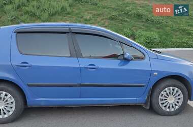 Хэтчбек Peugeot 307 2003 в Луцке