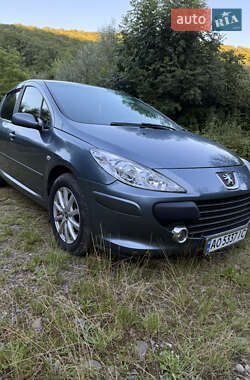 Хэтчбек Peugeot 307 2005 в Ужгороде